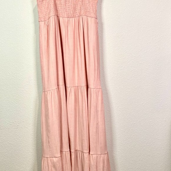 Boho Chic Pink Textured Maxi Dress - Effortless Style‎ by Speechless, Size Small - Picture 4 of 8